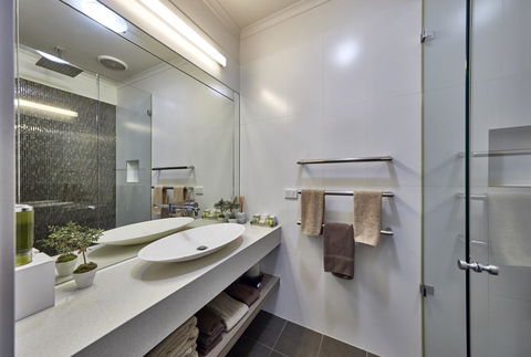 Mews Cottages - Accommodation QLD 3