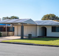 Michael Street 39 Golden Beach - Accommodation QLD