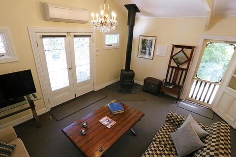 Mirkwood Forest Self-contained Spa Cottages - Accommodation QLD 3