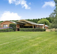 Misty Creek of Robertson - proximity and privacy - Accommodation QLD