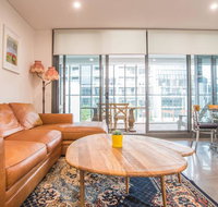 Modern 1bed1study Apt near Station  MQ Centre - Accommodation QLD