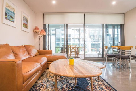 Modern 1bed1study Apt Near Station & MQ Centre - Accommodation QLD 0