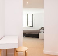 Modern 2 Bedroom Apartment in Darling Harbour - Accommodation QLD