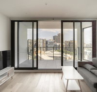 Modern Apartment in Darling Harbour - Accommodation QLD