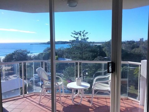 Mooloolaba Beachfront Apartment - Accommodation QLD 3
