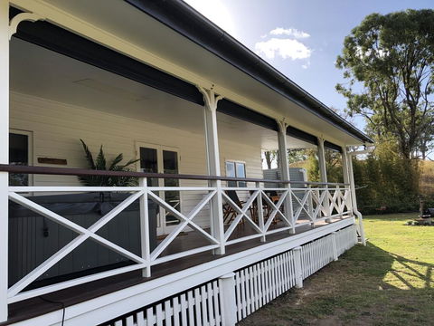 Moongalba Cottage - Accommodation QLD 0