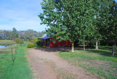 Moore House - Accommodation QLD 2
