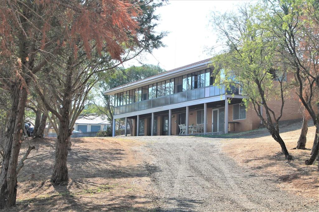 Wooroolin QLD Accommodation QLD