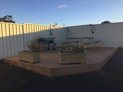 Motel 359 - Accommodation QLD 3
