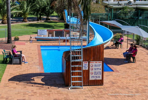 Motel Riverina - Accommodation QLD 1