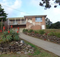 Mountain View Beach House - Accommodation QLD