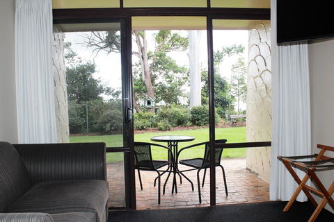 Mt Tamborine Motel - Accommodation QLD 3