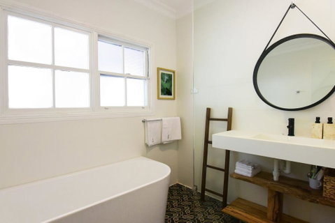 Myrtle Tree Lodge-Leaves, Kangaroo Valley - Accommodation QLD 1