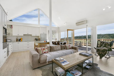 Nafplio Luxury Hideaway With Open Fireplace, On 3 Acre Vineyard, Water Views, Close To Wineries - Accommodation QLD 2