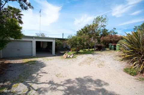 Nakarra - Accommodation QLD 1