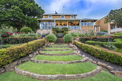 Grand Mercure Basildene Manor - Accommodation QLD 13