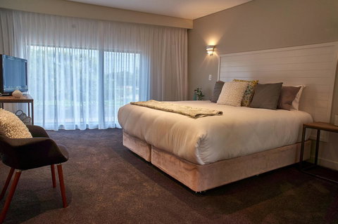 The Urban Beach House - Accommodation QLD 13