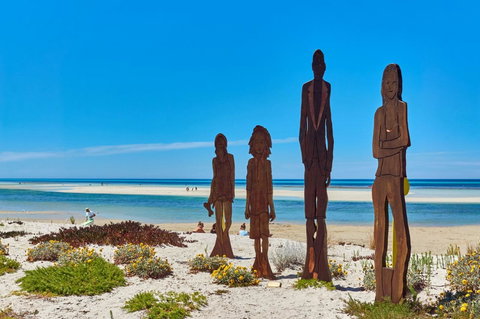 The Urban Beach House - Accommodation QLD 2