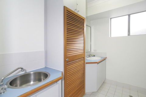Scarborough Beach Front Resort - Shell Ten - Accommodation QLD 10