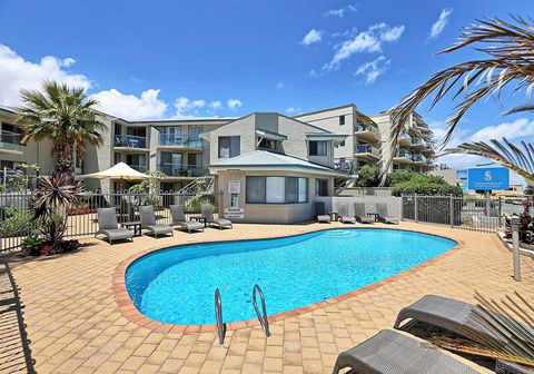 Scarborough Beach Front Resort - Shell Ten - Accommodation QLD 13