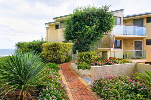 Scarborough Beach Front Resort - Shell Ten - Accommodation QLD 14