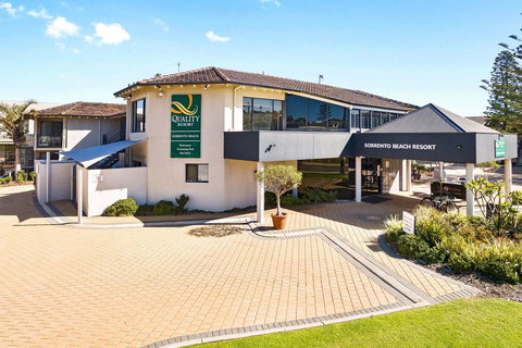 Quality Resort Sorrento Beach - Accommodation QLD 3