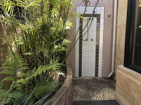 BeachHideaway@Scarborough - Accommodation QLD 31