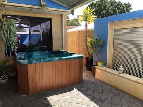BeachHideaway@Scarborough - Accommodation QLD 34
