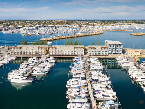 Be. Fremantle - Accommodation QLD 17