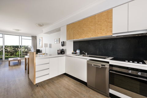 Be. Fremantle - Accommodation QLD 10