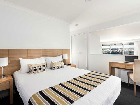 Be. Fremantle - Accommodation QLD 13