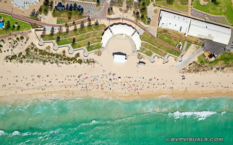 Summer Breeze - Holiday Or Business Apartment - Accommodation QLD 15