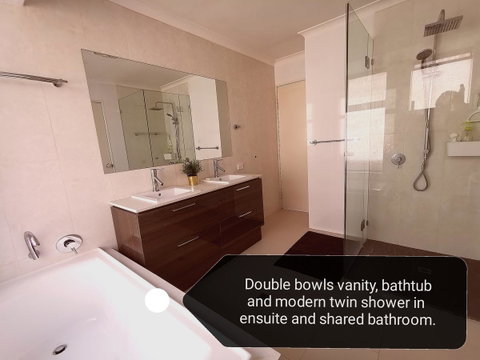 Cosy Easy Access Home Near Perth CBD And Fremantle - Accommodation QLD 4