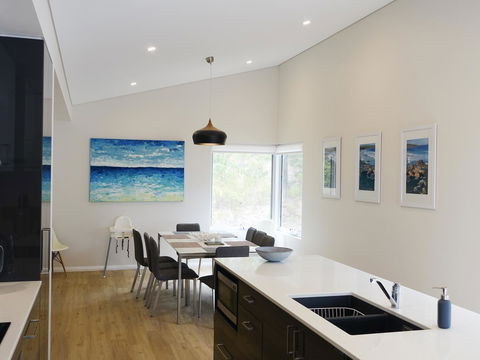 The Villa Dunsborough - Accommodation QLD 12