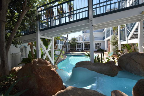 Seashore Memories - Sleeps 3 - Accommodation QLD 18