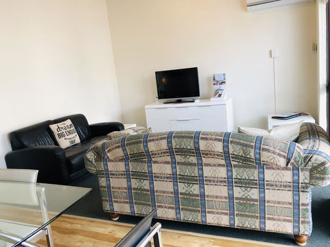 Seashore Memories - Sleeps 3 - Accommodation QLD 4