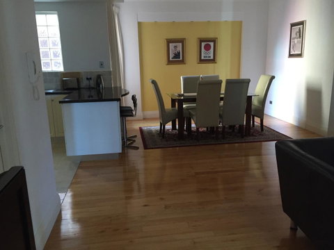 West End District Apartments - Accommodation QLD 16