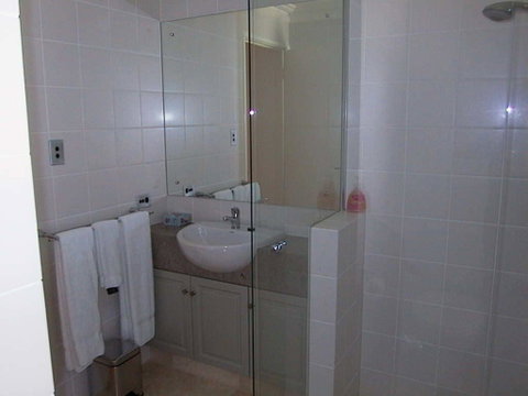 West End District Apartments - Accommodation QLD 19