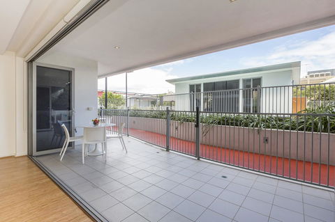 Gallery Serviced Apartments - Accommodation QLD 4