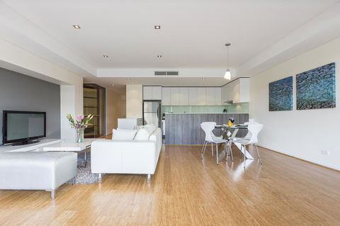 Gallery Serviced Apartments - Accommodation QLD 3