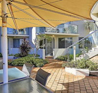 Beachfront  Scarbs - Accommodation QLD