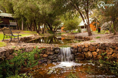 Riverglen Chalets - Accommodation QLD 29