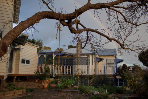 Lotti's House - Accommodation QLD 10