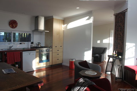 Lotti's House - Accommodation QLD 26