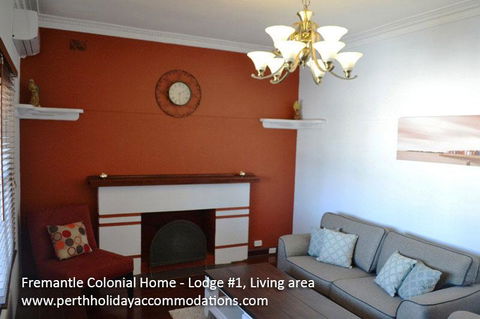Fremantle Colonial Home - Accommodation QLD 30