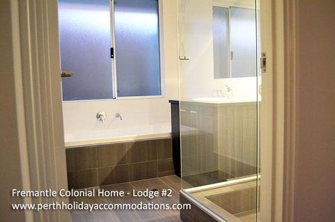 Fremantle Colonial Home - Accommodation QLD 8