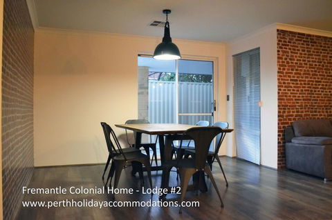 Fremantle Colonial Home - Accommodation QLD 10