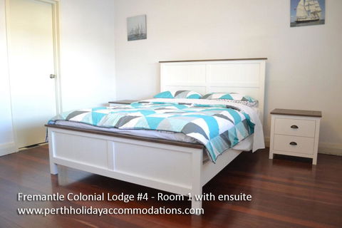 Fremantle Colonial Home - Accommodation QLD 23