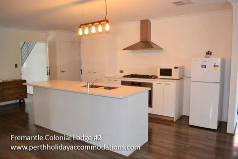 Fremantle Colonial Home - Accommodation QLD 0