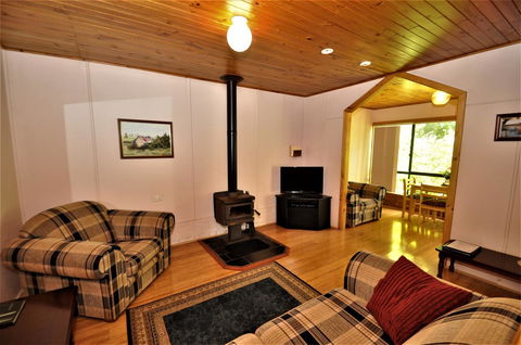 Treenbrook Cottages - Accommodation QLD 14